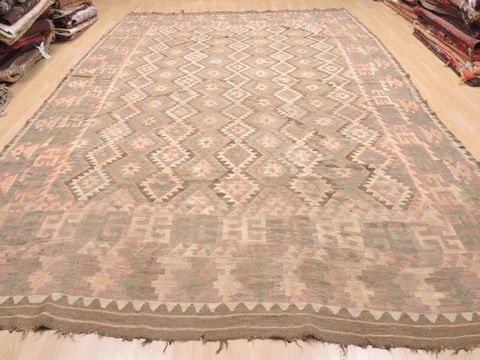 Kilim Brown Flat Woven 107 X 144 Area Rug 100-110829 Image 1