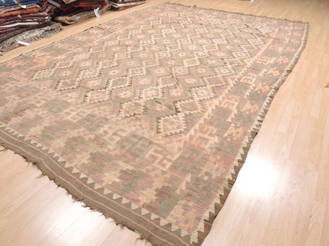 Kilim Brown Flat Woven 107 X 144 Area Rug 100-110829 Image 2