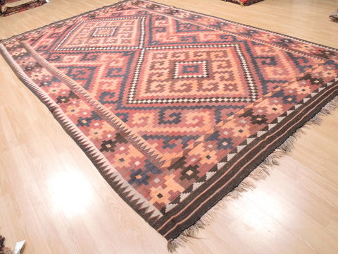 Kilim Red Flat Woven 74 X 1210 Area Rug 100-110831 Image 3