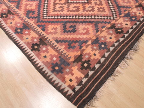 Kilim Red Flat Woven 74 X 1210 Area Rug 100-110831 Image 4