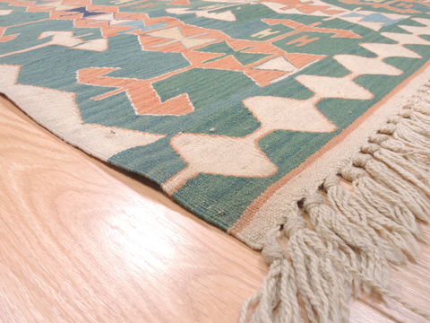 Kilim Green Flat Woven 40 X 57 Area Rug 100-110834 Image 4
