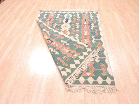 Kilim Green Flat Woven 40 X 57 Area Rug 100-110834 Image 5
