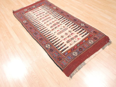 Kilim Red Flat Woven 27 X 59 Area Rug 100-110843 Image 2