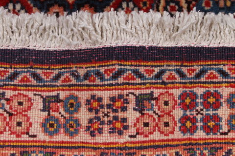 Gharajeh Red Hand Knotted 69 X 1010 Area Rug 254-110847 Image 3