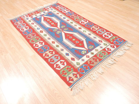 Kilim Red Flat Woven 34 X 59 Area Rug 100-110876 Image 3