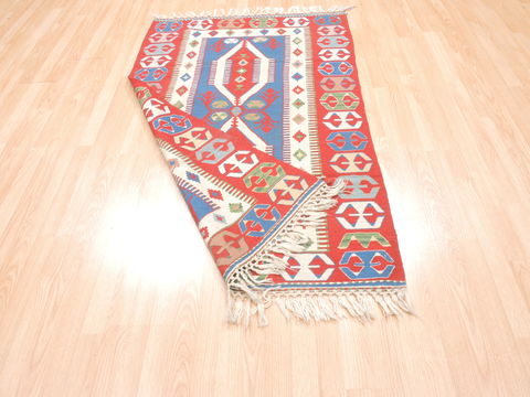 Kilim Red Flat Woven 34 X 59 Area Rug 100-110876 Image 5