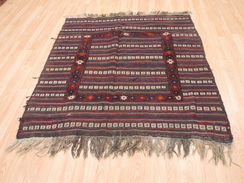 Kilim Red Flat Woven 44 X 47 Area Rug 100-110883 Image 1