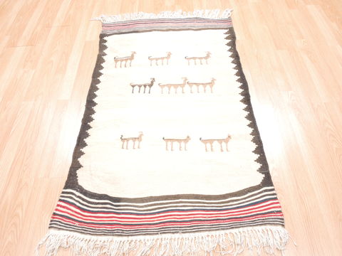 Kilim Beige Flat Woven 28 X 48 Area Rug 100-110891 Image 1