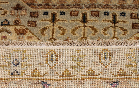 Mamluk Grey Hand Knotted 94 X 122 Area Rug 254-110909 Image 2