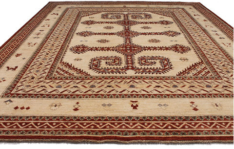 Shiraz Beige Hand Knotted 81 X 98 Area Rug 254-110914 Image 4