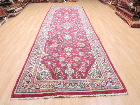 Sarouk Red Runner Hand Knotted 48 X 149 Area Rug 100-110932 Image 1