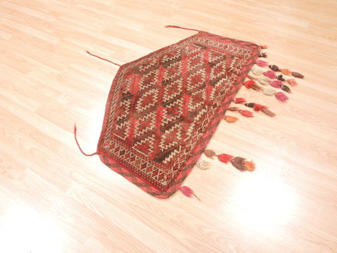 Khan Mohammadi Red Hand Knotted 23 X 38 Area Rug 100-110944 Image 3