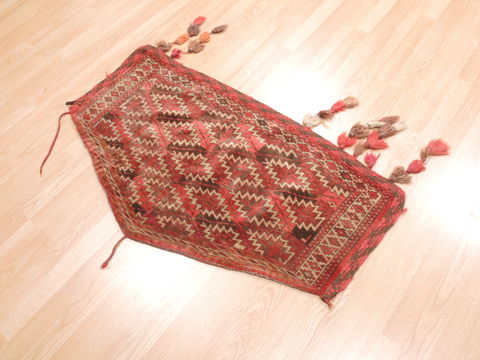 Baluch Red Hand Knotted 20 X 37 Area Rug 100-110977 Image 3