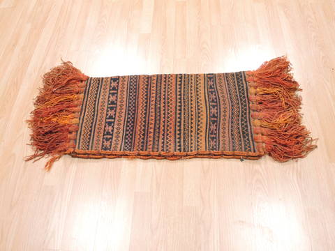 Turkman Red Square Hand Knotted 18 X 24 Area Rug 100-111005 Image 1