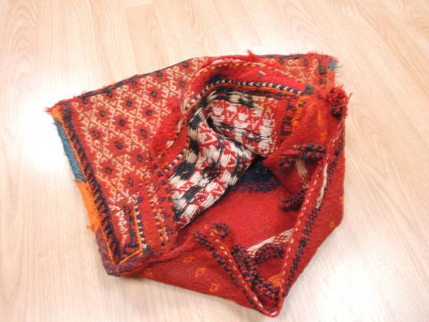 Baluch Red Square Hand Woven 18 X 22 Area Rug 100-111019 Image 5