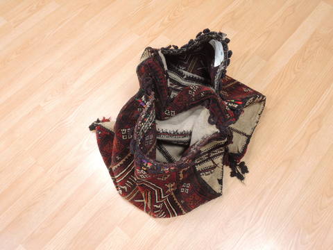 Baluch Red Hand Knotted 19 X 44 Area Rug 100-111026 Image 8