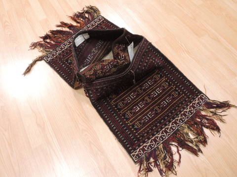 Baluch Red Hand Knotted 18 X 39 Area Rug 100-111040 Image 4