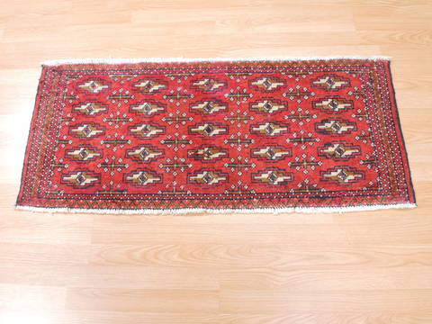 Baluch Red Hand Knotted 22 X 45 Area Rug 134-111078 Image 5