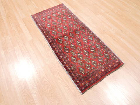 Baluch Red Hand Knotted 20 X 43 Area Rug 134-111083 Image 2