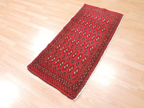 Baluch Red Hand Knotted 20 X 43 Area Rug 134-111119 Image 4