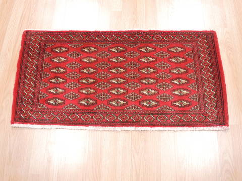 Baluch Red Hand Knotted 18 X 33 Area Rug 134-111124 Image 1