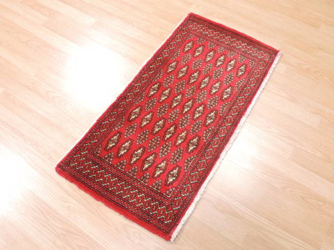 Baluch Red Hand Knotted 18 X 33 Area Rug 134-111124 Image 3