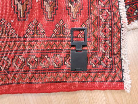 Baluch Red Hand Knotted 18 X 33 Area Rug 134-111127 Image 3
