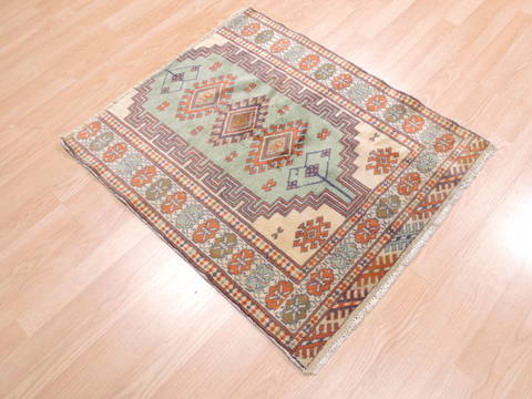 Baluch Beige Square Hand Knotted 29 X 33 Area Rug 134-111136 Image 2