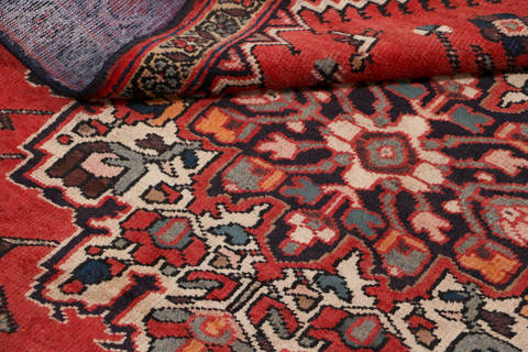 Hamedan Red Hand Knotted 43 X 68 Area Rug 99-111334 Image 12