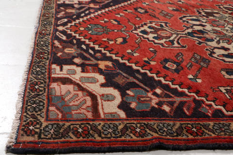 Hamedan Red Hand Knotted 43 X 68 Area Rug 99-111334 Image 8