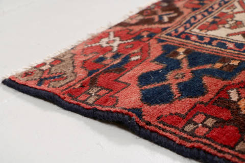Zanjan Red Hand Knotted 311 X 71 Area Rug 99-111336 Image 9
