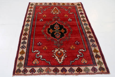 Shiraz Red Hand Knotted 41 X 60  Area Rug 99-111342 Image 1