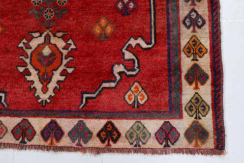 Shiraz Red Hand Knotted 41 X 60  Area Rug 99-111342 Image 6