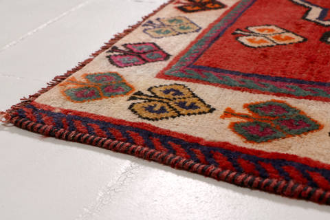 Shiraz Red Hand Knotted 41 X 60  Area Rug 99-111342 Image 9