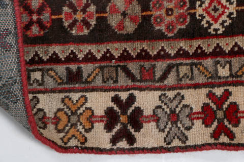 Mazlaghan Red Hand Knotted 36 X 61 Area Rug 99-111354 Image 16