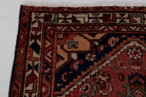 Hamedan Red Runner Hand Knotted 33 X 98 Area Rug 99-111356 Image 5