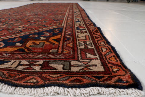 Hamedan Red Runner Hand Knotted 33 X 98 Area Rug 99-111356 Image 7