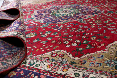 Tabriz Red Hand Knotted 98 X 131  Area Rug 99-111365 Image 13