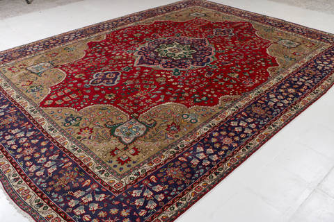 Tabriz Red Hand Knotted 98 X 131  Area Rug 99-111365 Image 2