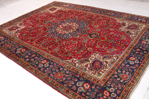 Tabriz Red Hand Knotted 85 X 112  Area Rug 99-111374 Image 5
