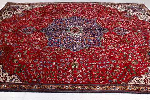 Tabriz Red Hand Knotted 77 X 1011  Area Rug 99-111375 Image 4