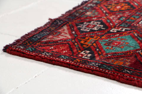 Ghoochan Red Hand Knotted 65 X 105 Area Rug 99-111384 Image 9