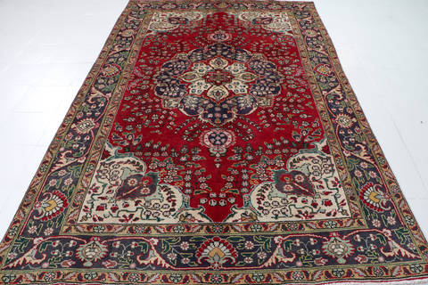 Tabriz Red Hand Knotted 62 X 98  Area Rug 99-111386 Image 2
