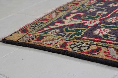 Tabriz Red Hand Knotted 62 X 98  Area Rug 99-111386 Image 9