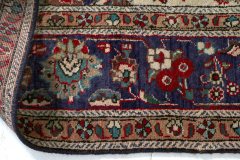 Tabriz Red Hand Knotted 65 X 98  Area Rug 99-111387 Image 13