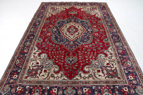 Tabriz Red Hand Knotted 65 X 98  Area Rug 99-111387 Image 2
