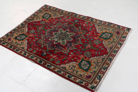 Tabriz Red Hand Knotted 31 X 43  Area Rug 99-111405 Image 2