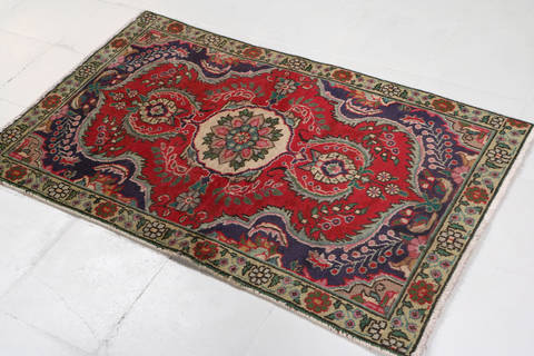Jaipur Red Hand Knotted 29 X 47 Area Rug 99-111407 Image 2