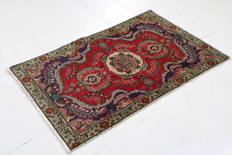 Jaipur Red Hand Knotted 29 X 47 Area Rug 99-111407 Image 3