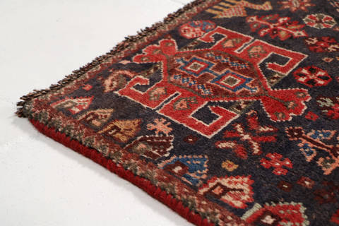 Shiraz Red Hand Knotted 33 X 48  Area Rug 99-111410 Image 9